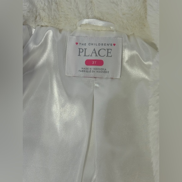 The Children’s Place White Faux Fur Coat Jacket Satin Lined Girls 3T - Picture 9 of 11